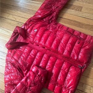 THE NORTH FACE Red Puffer Jacket Size M